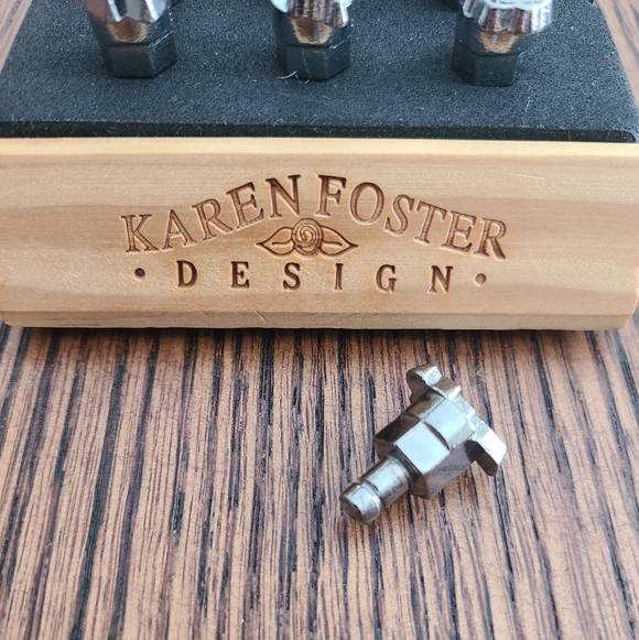 Karen Foster Design Embossing Tips - Picture 7 of 8